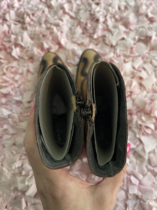 Free People Two-Tone Tan and Dark Brown Suede Western Ankle Boots - Picture 2 of 3